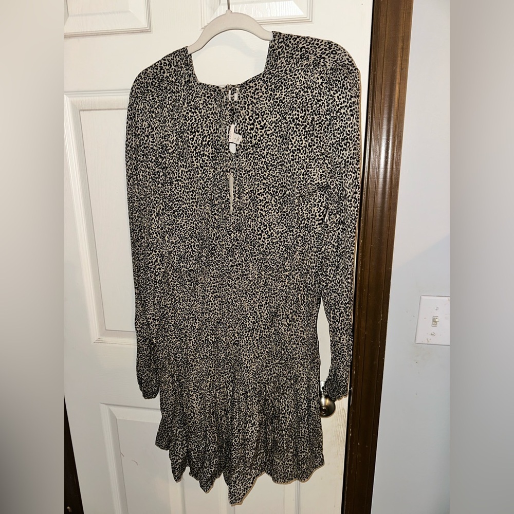 Leopard Print Long Sleeve Dress - Picture 2 of 3